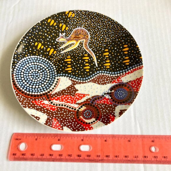 Australian Aboriginal Art Kangaroo Porcelain Plate Ron Potter Tobwabba Australia - Picture 9 of 10